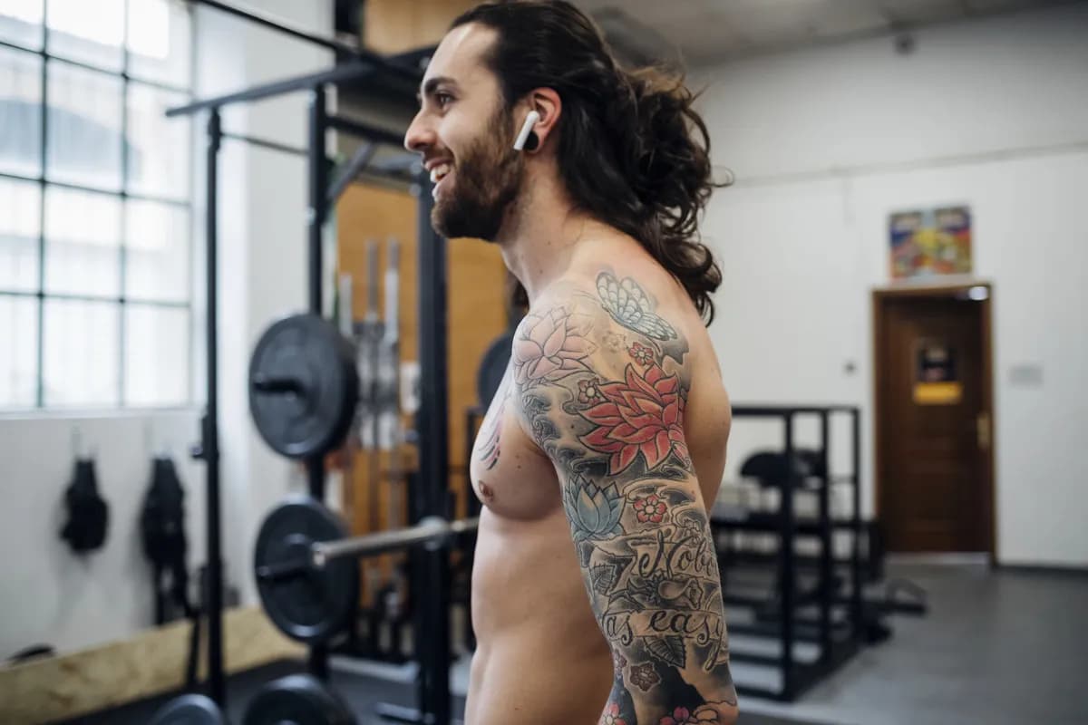 Czy tatuaż się rozciąga podczas ćwiczeń? Sprawdź, co musisz wiedzieć Czy tatuaż się rozciąga podczas ćwiczeń? Sprawdź, co musisz wiedzieć