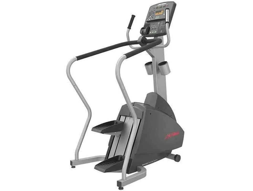 Stepper czy bieżnia - który sprzęt lepszy dla twoich celów treningowych? Stepper czy bieżnia - który sprzęt lepszy dla twoich celów treningowych?